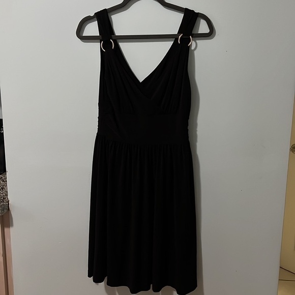 White House Black market little black dress size 6 - Picture 5 of 9